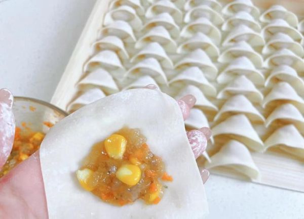 虾仁馄饨馅怎么调_虾仁馄饨馅做法窍门
