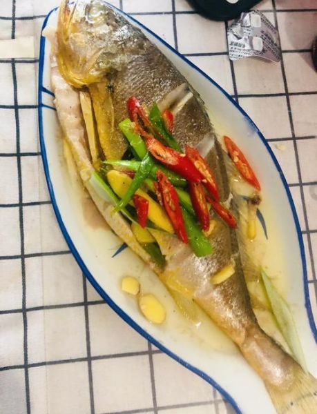 红烧大黄鱼怎么做好吃_家常做法步骤详解