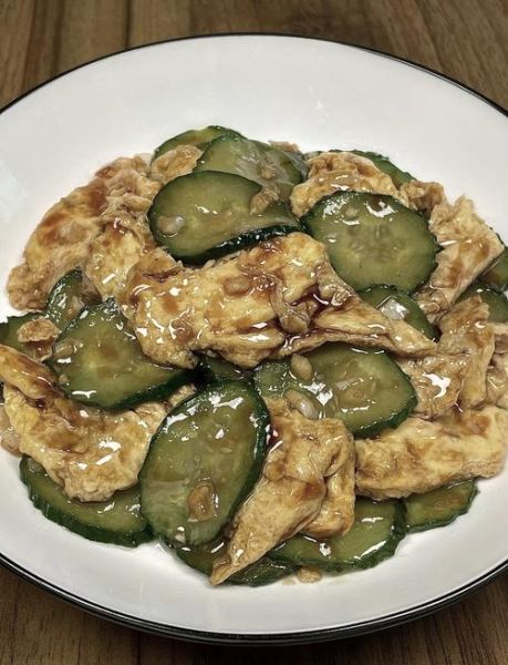 黄瓜炒鸡蛋怎么做_黄瓜炒鸡蛋的家常做法