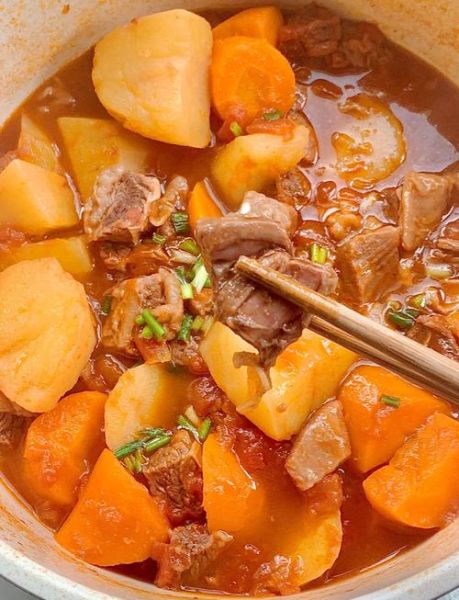 牛腩怎么炖才软烂入味_牛腩做法大全