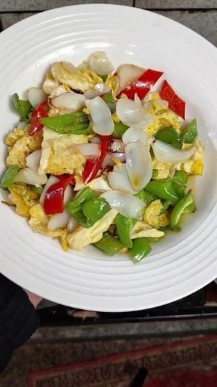 百合炒鸡蛋怎么做_百合炒鸡蛋的营养价值