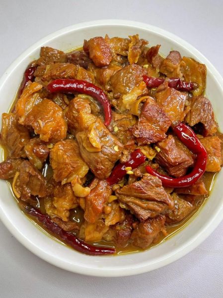 红烧牛肉怎么做好吃_红烧牛肉的家常做法