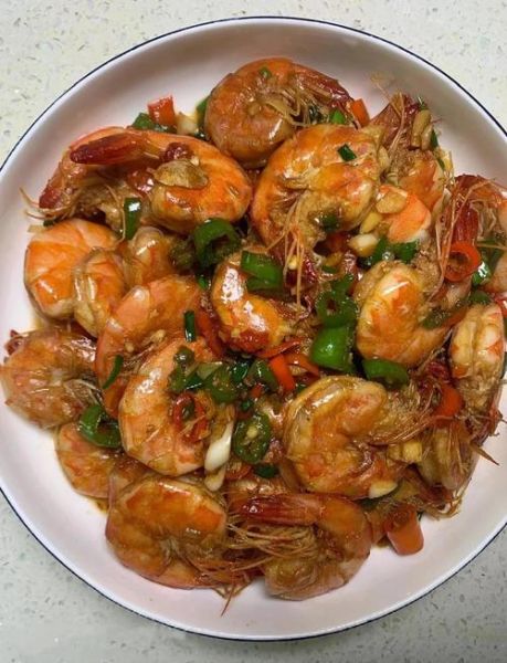 辣椒炒虾怎么炒好吃_家常做法步骤