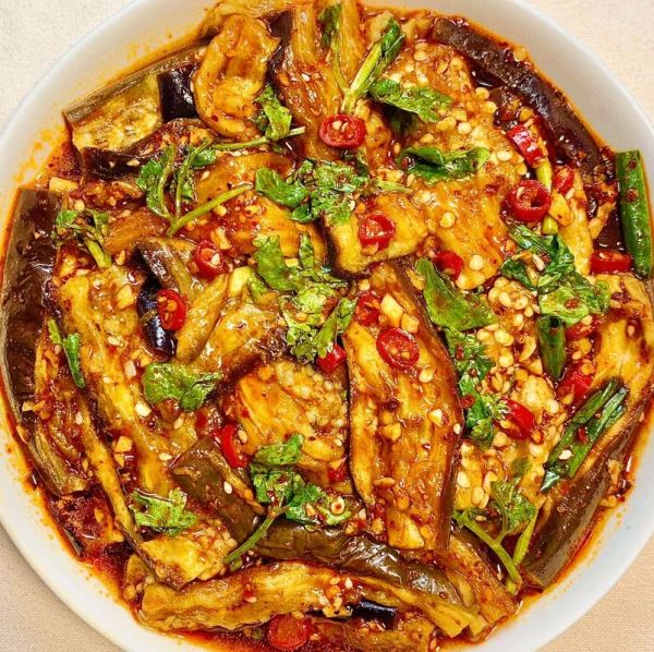 炒茄子怎么做好吃_家常炒茄子简单做法