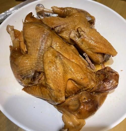 烧鸡怎么做才外酥里嫩_正宗烧鸡配方揭秘