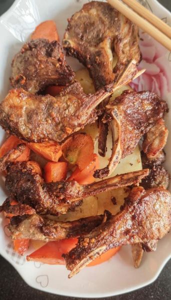 空气炸锅烤羊排怎么做_空气炸锅烤羊排需要多长时间