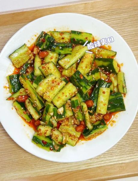 刀拍凉拌黄瓜怎么做_刀拍凉拌黄瓜要不要焯水