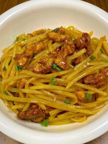 土豆炒肉丝怎么炒才脆嫩_家常做法步骤详解