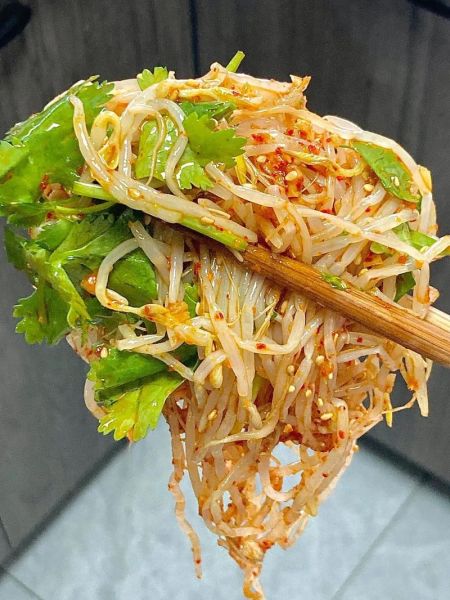 凉拌豆芽怎么做好吃_凉拌豆芽的家常做法