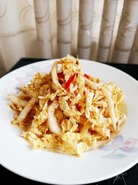 凉拌圆白菜怎么做好吃_凉拌圆白菜的家常做法