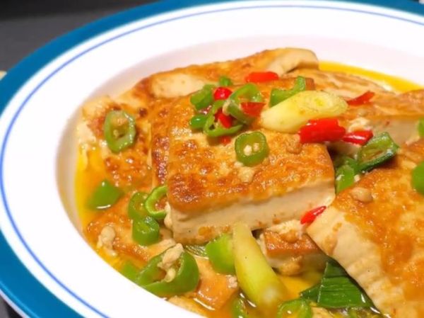 煎豆腐的家常做法_煎豆腐怎么不粘锅