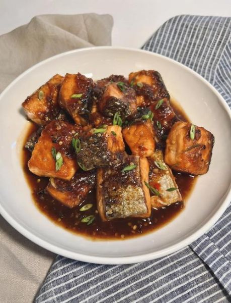 家常三文鱼怎么做_三文鱼煎多久才熟