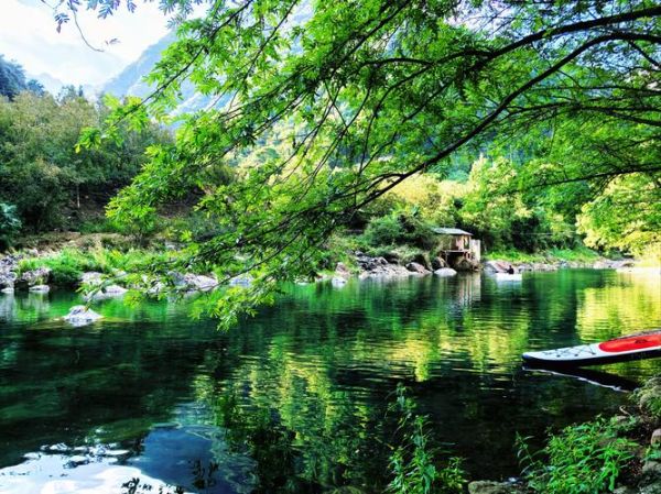 溪水潺潺_四字词语有哪些