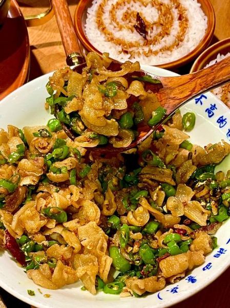 猪油渣怎么炸才酥脆_猪油渣的做法大全