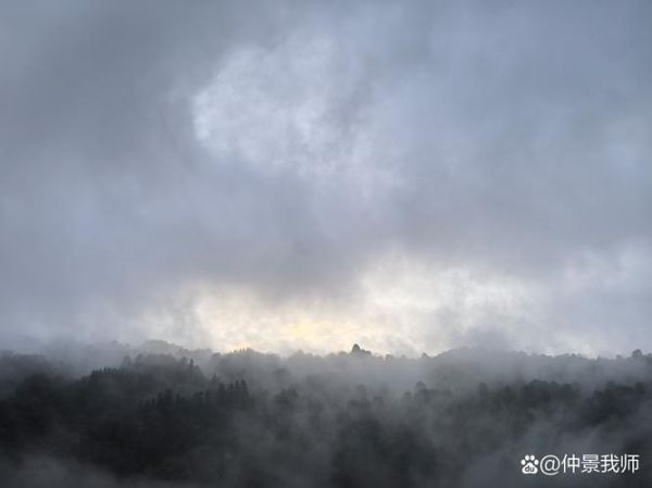 云开雾散是什么意思_云开雾散的近义词有哪些