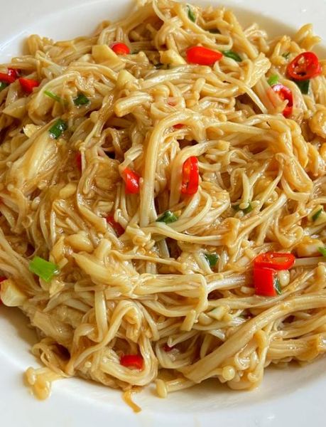 炒金针菇的家常做法_金针菇怎么炒才脆嫩