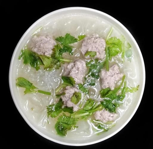 小白菜汆丸子怎么做_小白菜汆丸子汤的家常做法