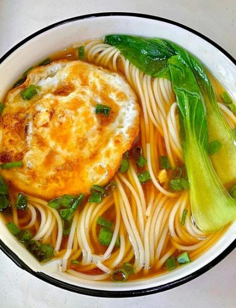 鸡蛋面条怎么做_鸡蛋面条的家常做法