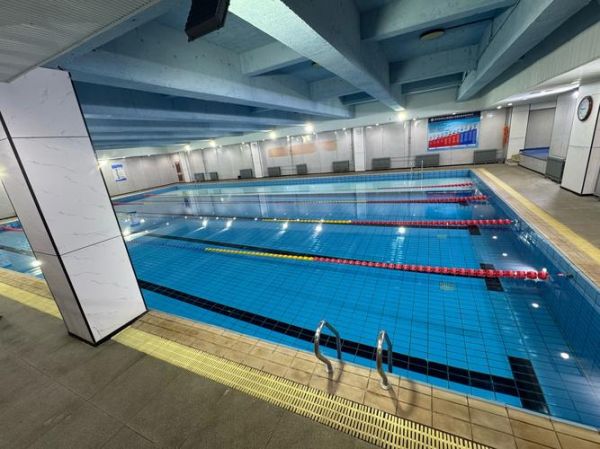 泳池水质标准是什么_如何保持泳池水清澈