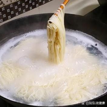 挂面怎么煮不坨_挂面汤怎么做好吃