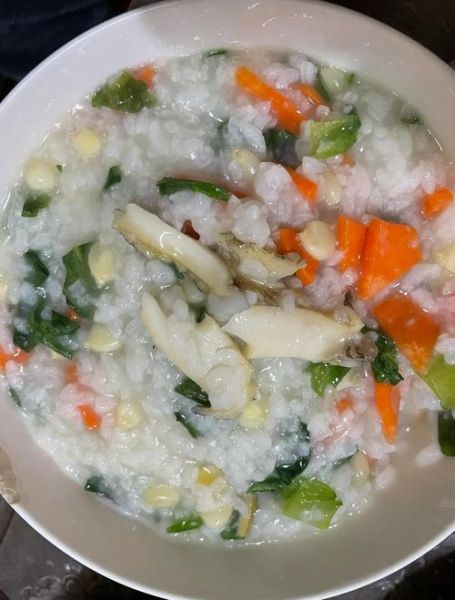 鲍鱼小米粥怎么做_鲍鱼小米粥的家常做法