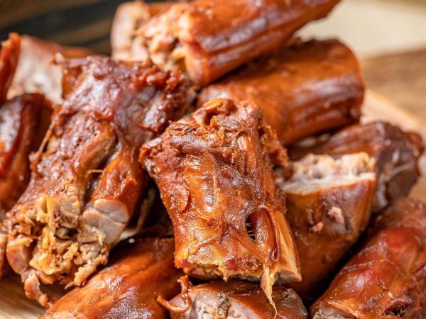 鸭脖怎么做_鸭脖怎么卤才入味