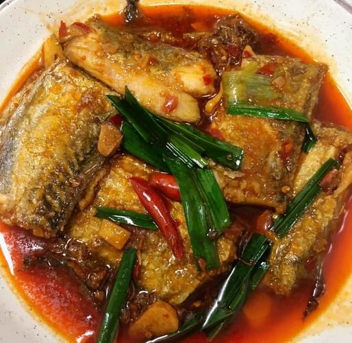 清蒸带鱼怎么做好吃_清蒸带鱼的家常做法