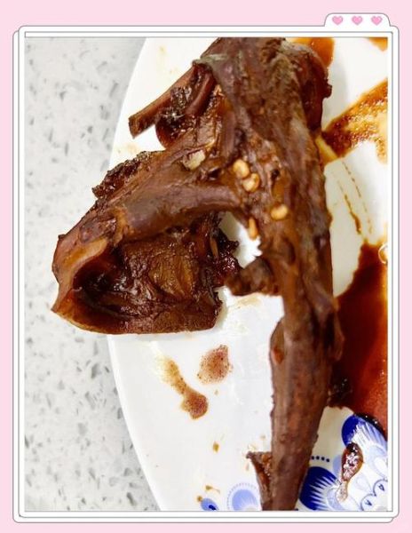 卤鸭锁骨怎么做_卤鸭锁骨配方比例