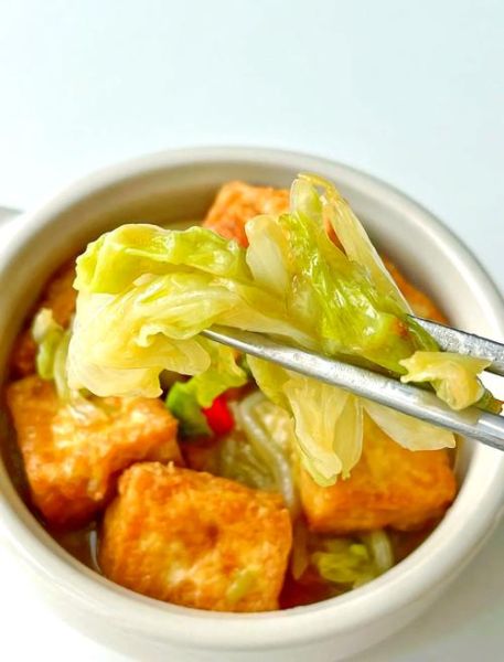 白菜炒豆腐怎么做_白菜炒豆腐的家常做法