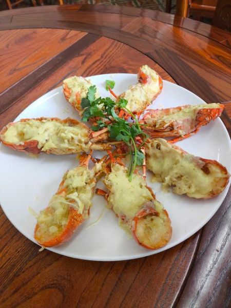 芝士焗龙虾怎么做_芝士焗龙虾需要哪些材料