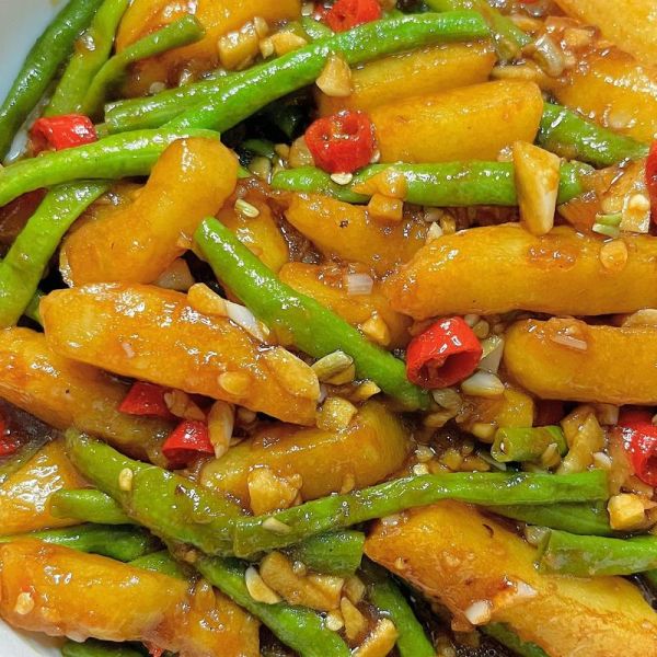 烧豆角怎么做好吃_家常烧豆角的做法