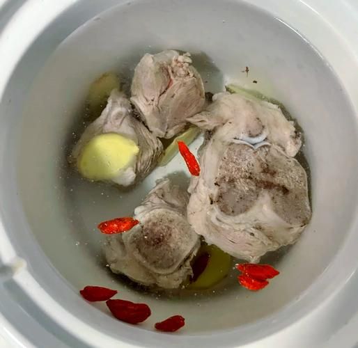 排骨淮山汤怎么煲_淮山排骨汤做法大全