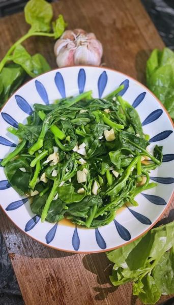 清炒木耳菜怎么做_清炒木耳菜需要焯水吗