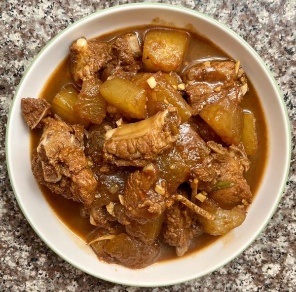 冬瓜炖猪肉怎么做_冬瓜炖猪肉需要焯水吗