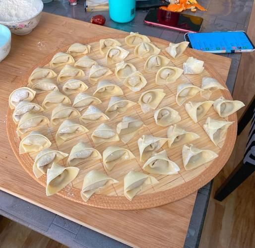 包馄饨怎么包_馄饨馅怎么调好吃