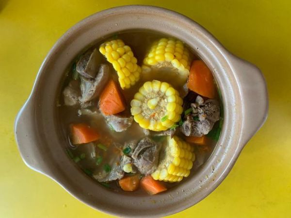 胡萝卜玉米排骨汤怎么做_排骨汤怎么炖才香