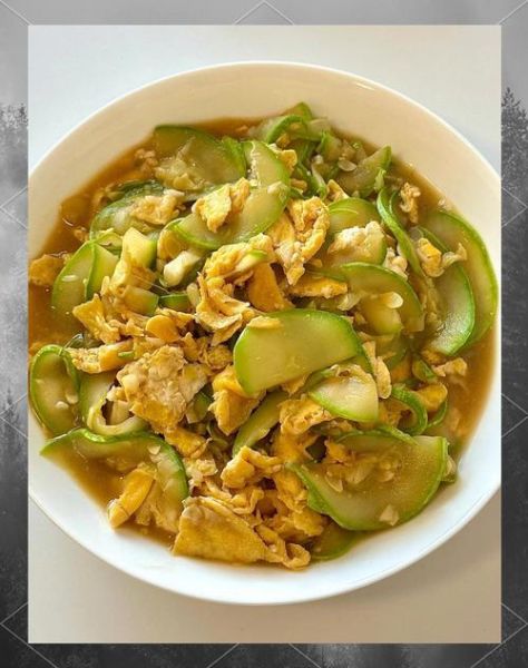 西葫芦炒鸡蛋怎么炒才好吃_西葫芦炒鸡蛋的家常做法