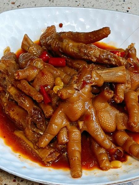 烧鸡爪的家常做法_怎么烧鸡爪才入味