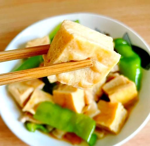 冻豆腐怎么做好吃_冻豆腐的家常做法