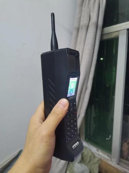 大哥大手机多少钱_大哥大手机还能用吗