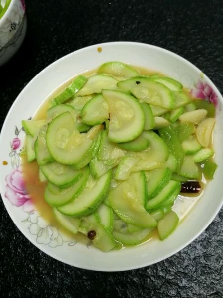 炒葫芦怎么炒好吃_炒葫芦需要焯水吗