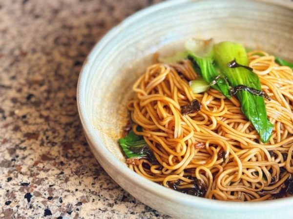 葱油面家常做法_怎么做好吃又简单