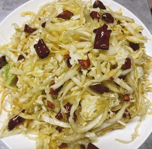 凉拌白菜怎么做才脆_凉拌白菜要不要焯水