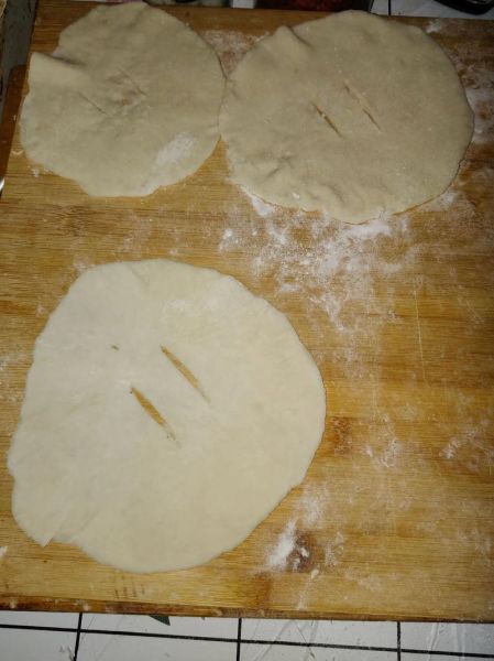 烫面油饼怎么做_烫面油饼为什么软