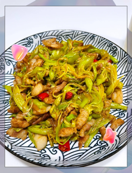 黄花菜怎么泡发_黄花菜炒肉的家常做法