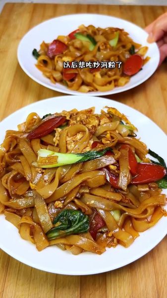 家常炒河粉怎么做_炒河粉不粘锅技巧