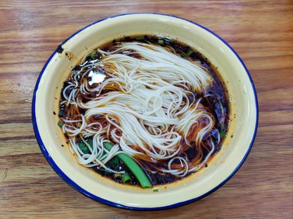 重庆小面正宗做法_重庆小面怎么做才地道