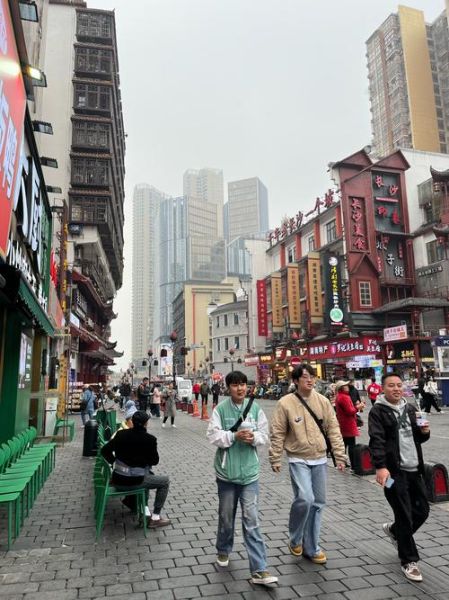 什么街道最繁华_什么街道适合拍照