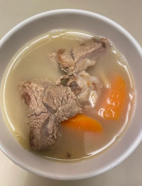 羊肉萝卜汤怎么做_羊肉萝卜汤去腥技巧
