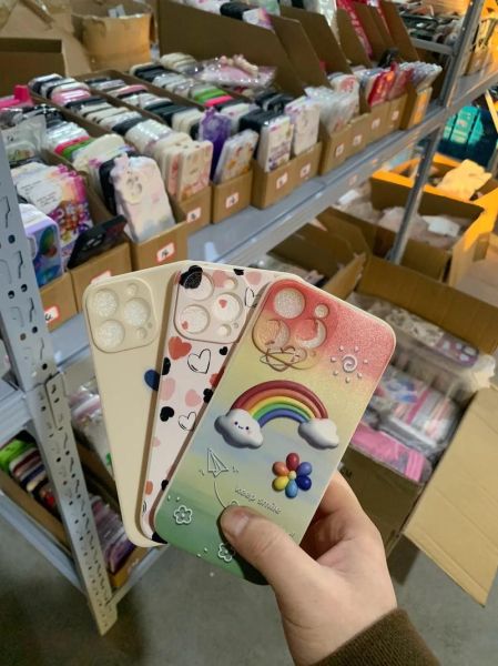 手机壳多少钱一个_手机钢化膜价格贵吗